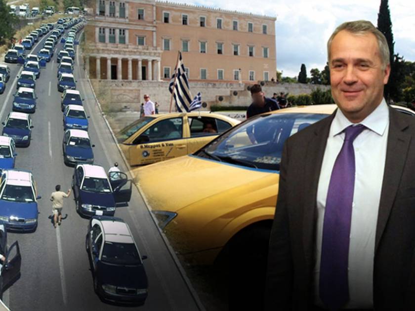 Καμία νέα άδεια για ταξί σε Αθήνα και Θεσσαλονίκη