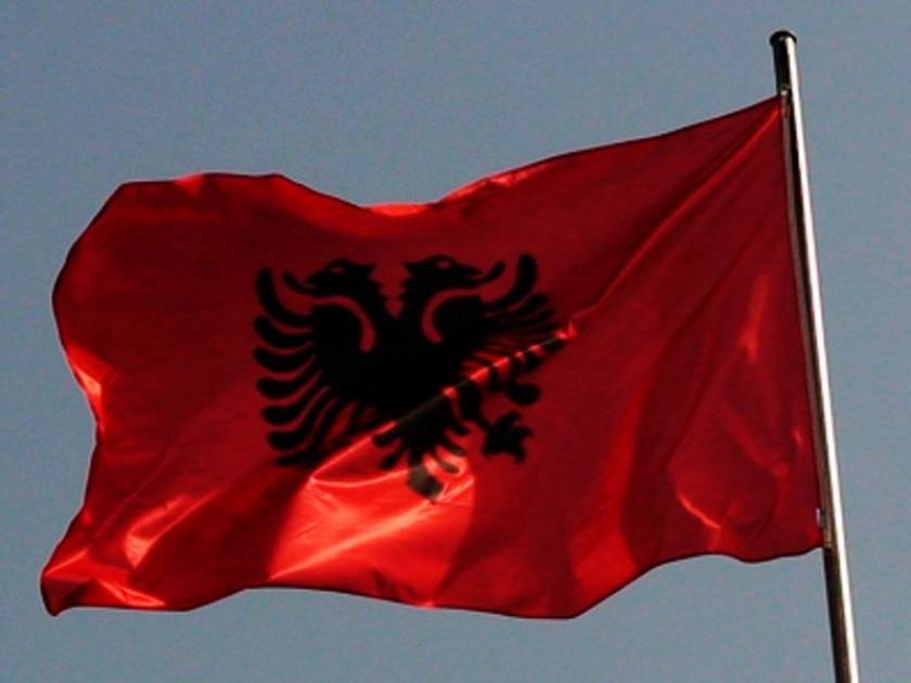 Αλβανία-Μαυροβούνιο μόνο με αστυνομική ταυτότητα