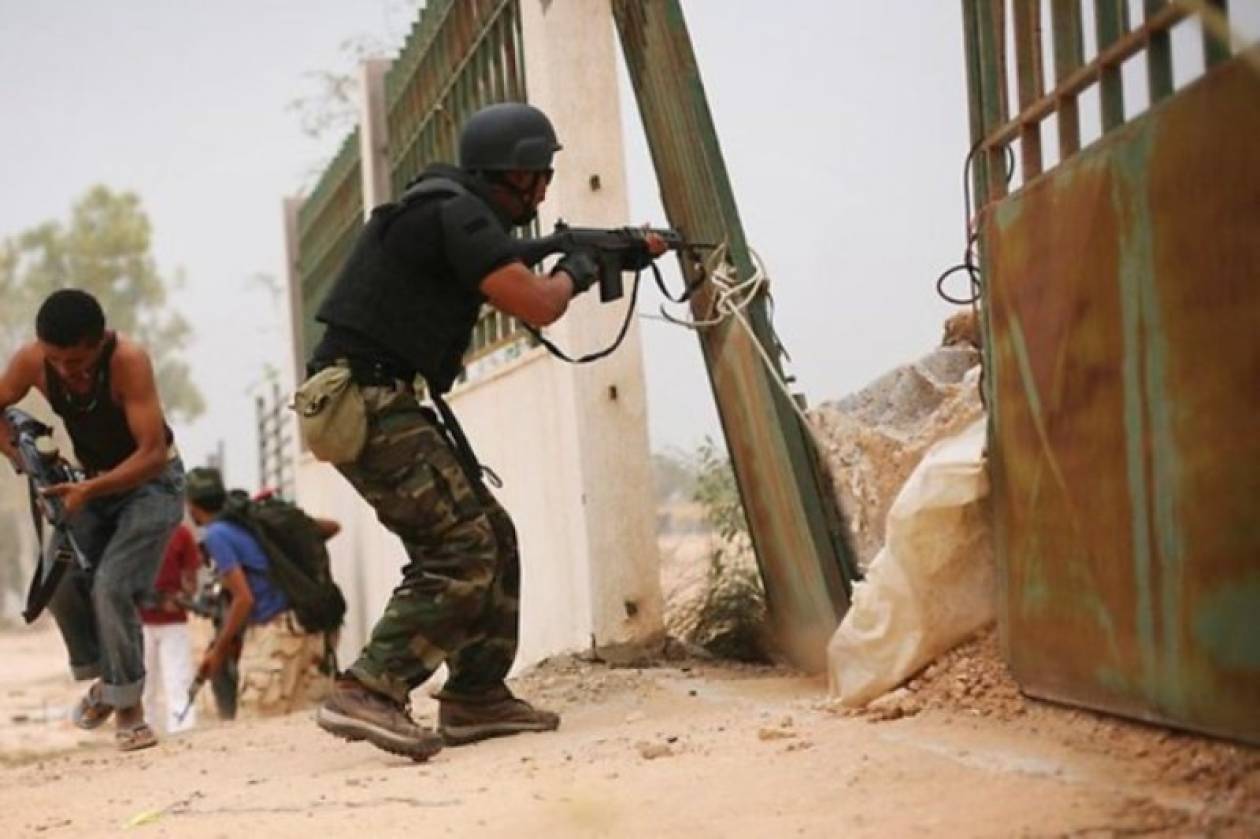 Πολύνεκρες φυλετικές συγκρούσεις στη Λιβύη