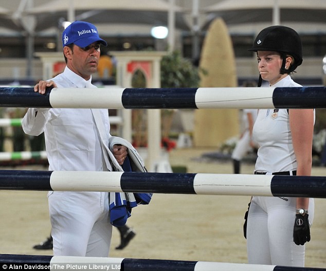  Η Αθηνά Ωνάση σε αγώνα ιππασίας στο Κατάρ 