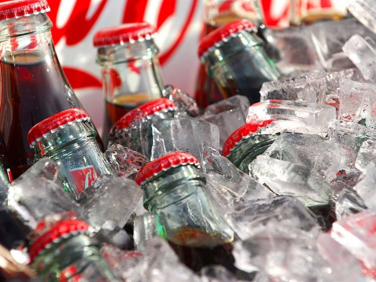 Άγνωστο πού διατέθηκαν τα 100.000 «ύποπτα» μπουκάλια Coca Cola