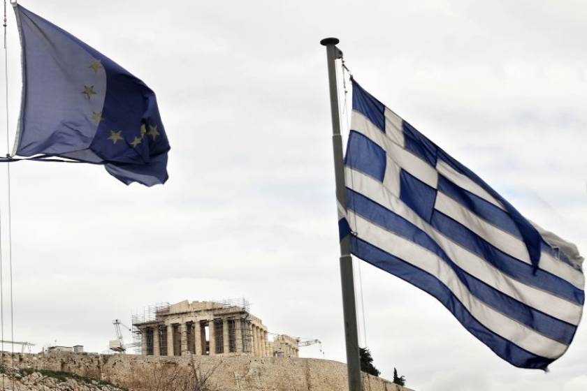 Independent: «Η Ευρώπη χρωστάει μια συγγνώμη στην Ελλάδα»