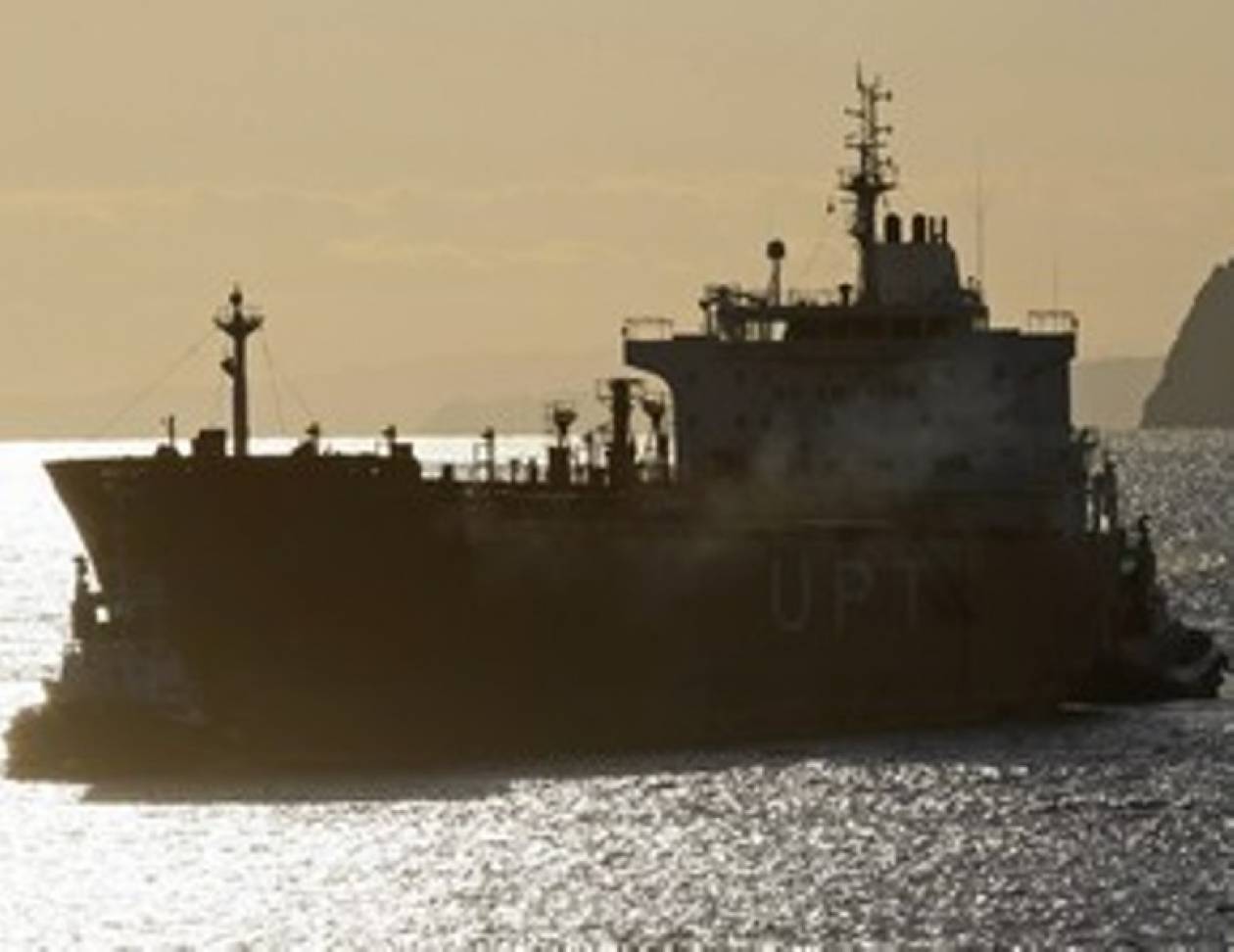 Αλλάζει πορεία πλοίο που εικάζετε πως μεταφέρει όπλα στη Συρία
