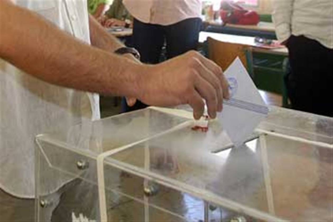 ΤΑΖ: Ελλάδα, χώρα των απείθαρχων ψηφοφόρων
