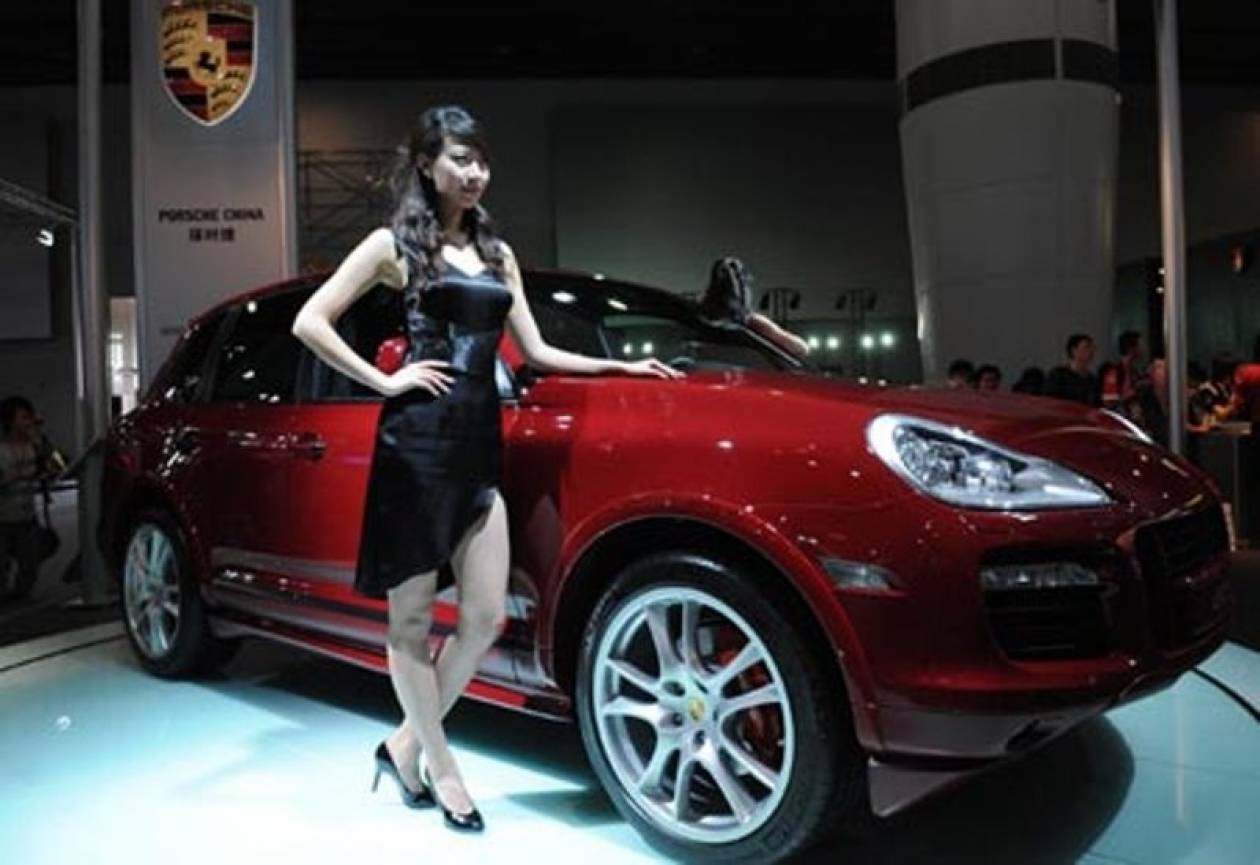 «Τρελές» πωλήσεις κάνει η Porsche στην Κίνα