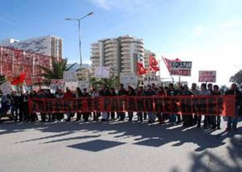 Τα Τίρανα καταδικάζουν τις συλλήψεις αλβανοφώνων