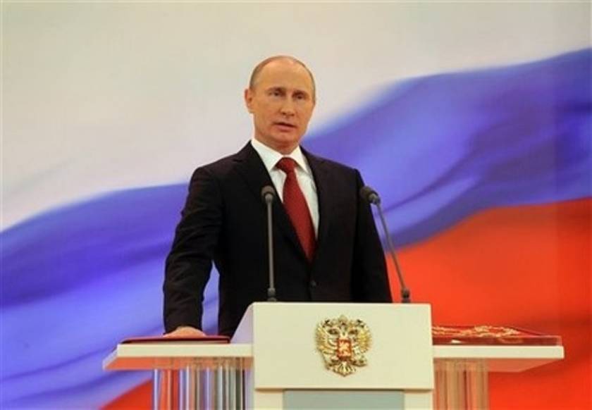 Βίντεο: Η εντυπωσιακή ορκωμοσία Πούτιν