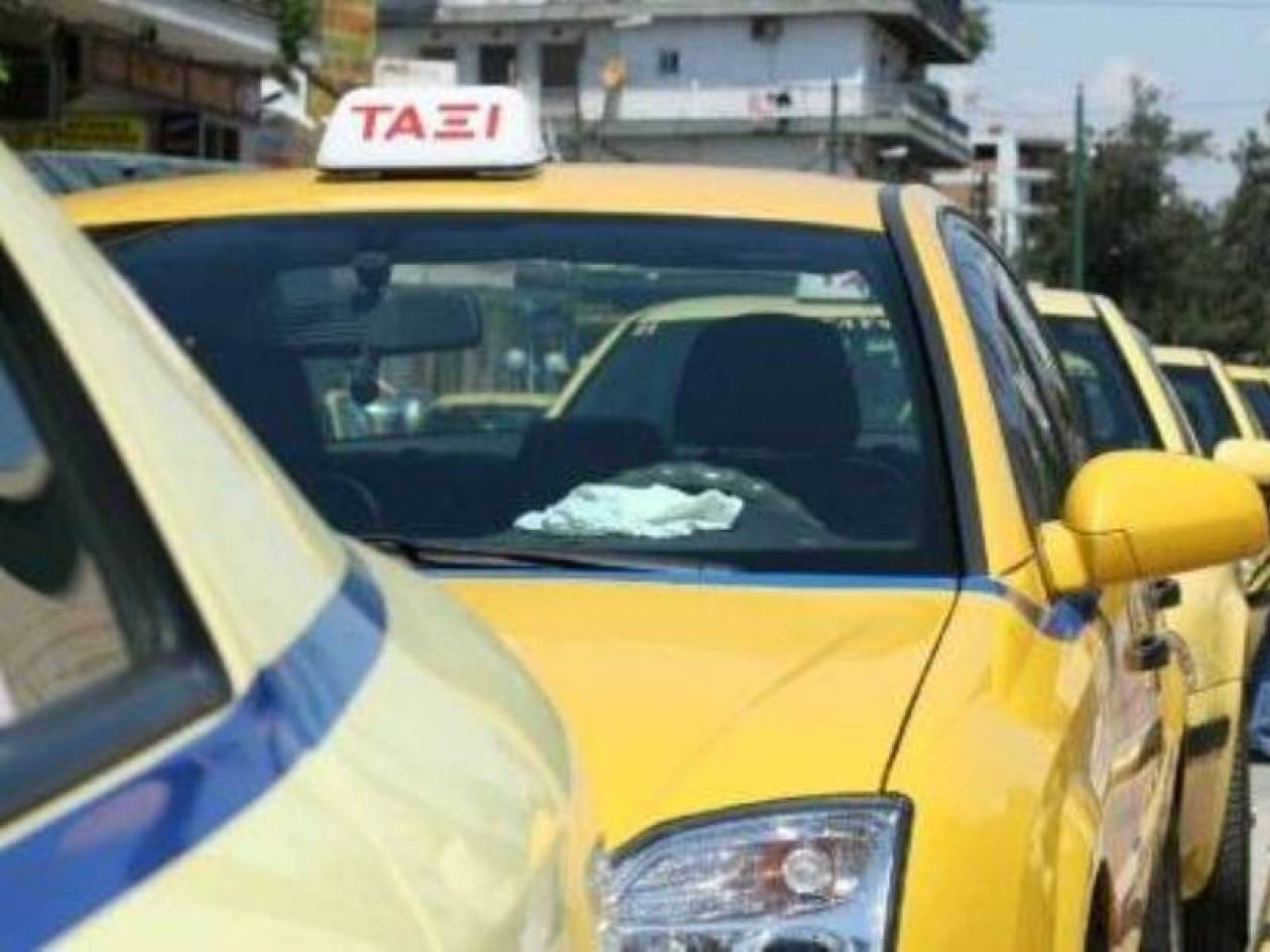 «Χειροπέδες» σε δύο ταξιτζήδες για «πειραγμένο» ταξίμετρο