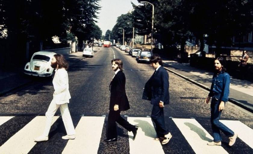 Beatles: Πώς λύθηκε ο γρίφος του εξώφυλλου του «Abbey Road»