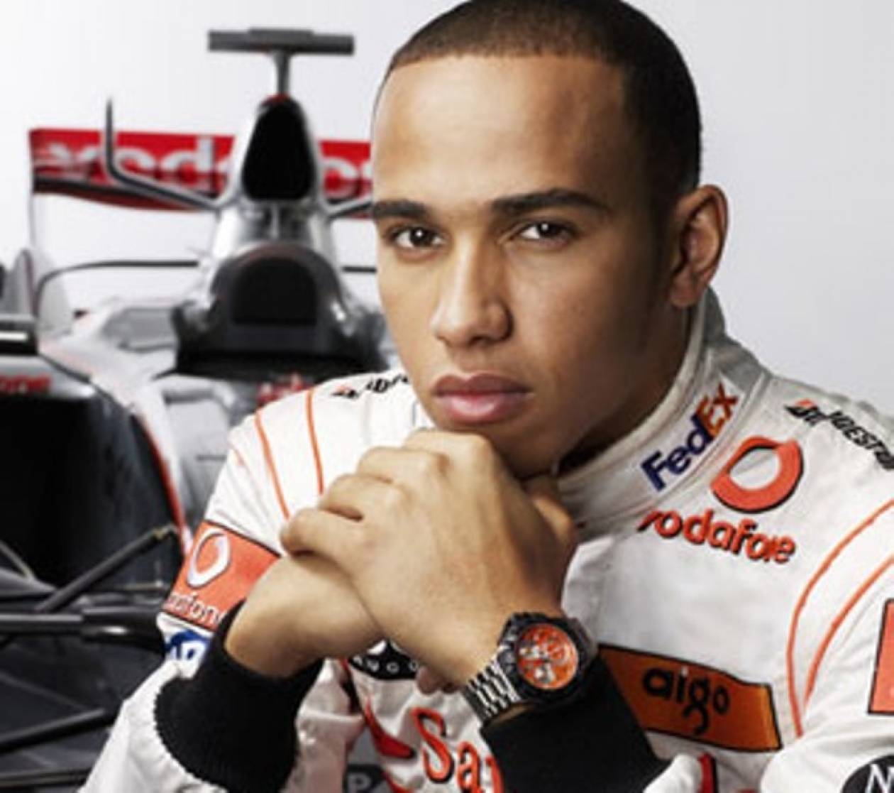 Χρυσό συμβόλαιο στο Χάμιλτον για να μείνει στη McLaren-Mercedes