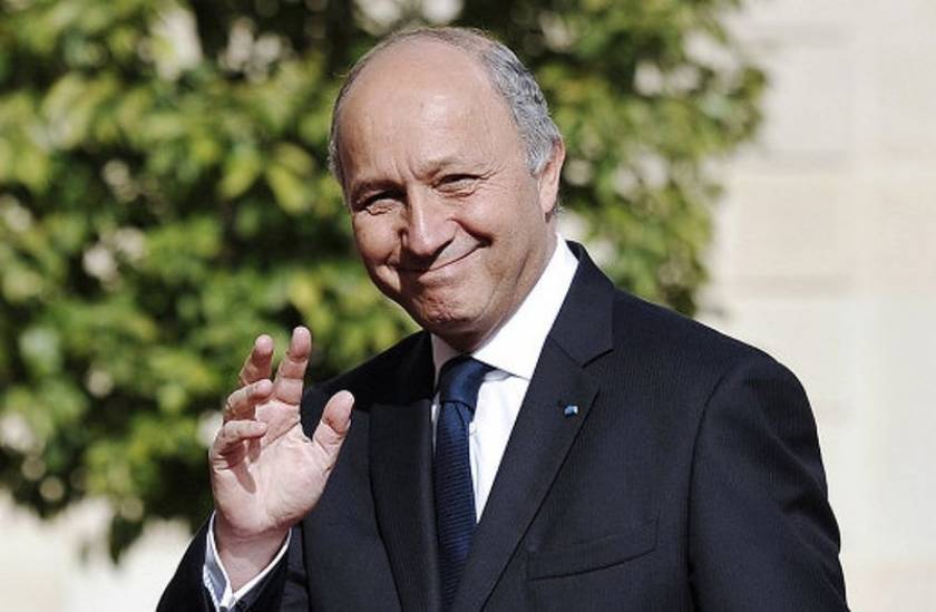 Η Γαλλία αποκλείει χερσαία επέμβαση στη Συρία