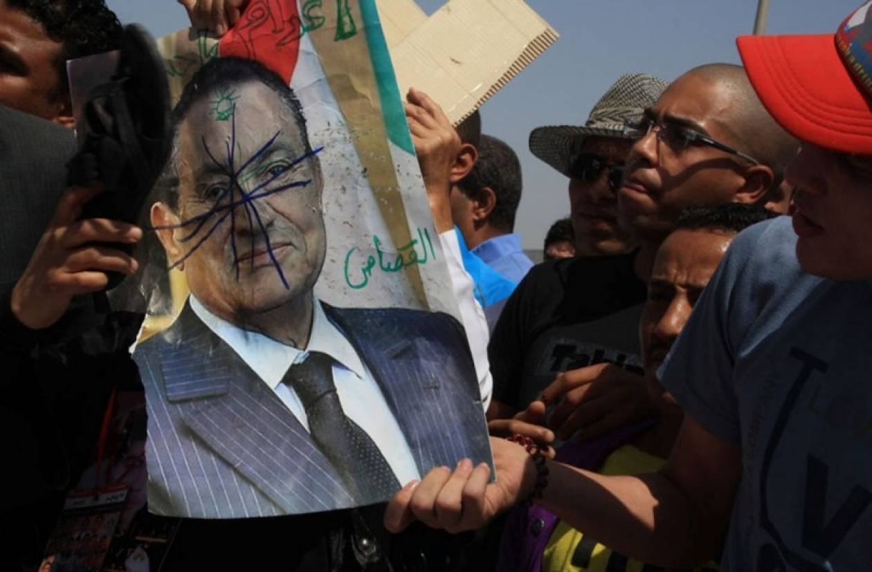 Αδελφοί Μουσουλμάνοι: «Φάρσα» η απόφαση για τον Μουμπάρακ