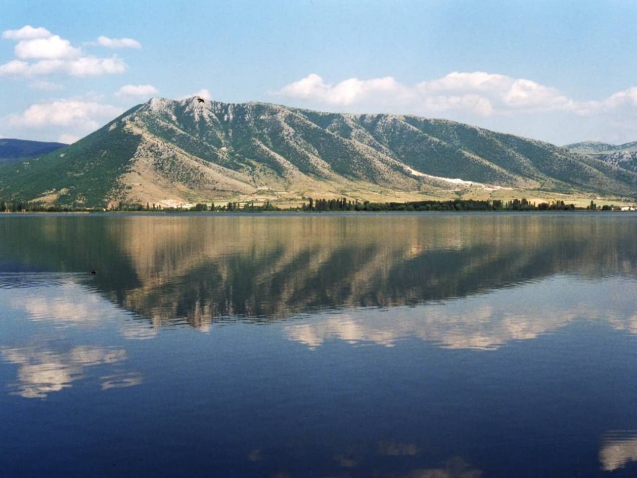 Η Λίμνη της Καστοριάς, περιοχή προστασίας της φύσης