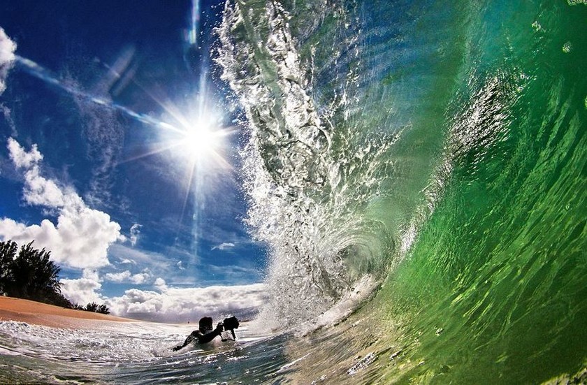 Οι πιο εντυπωσιακές φωτογραφίες με κύματα που έχετε δει!
