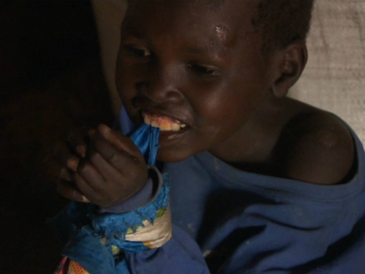 Ασθένεια στην Αφρική κάνει τα παιδιά «ζόμπι» (vid)