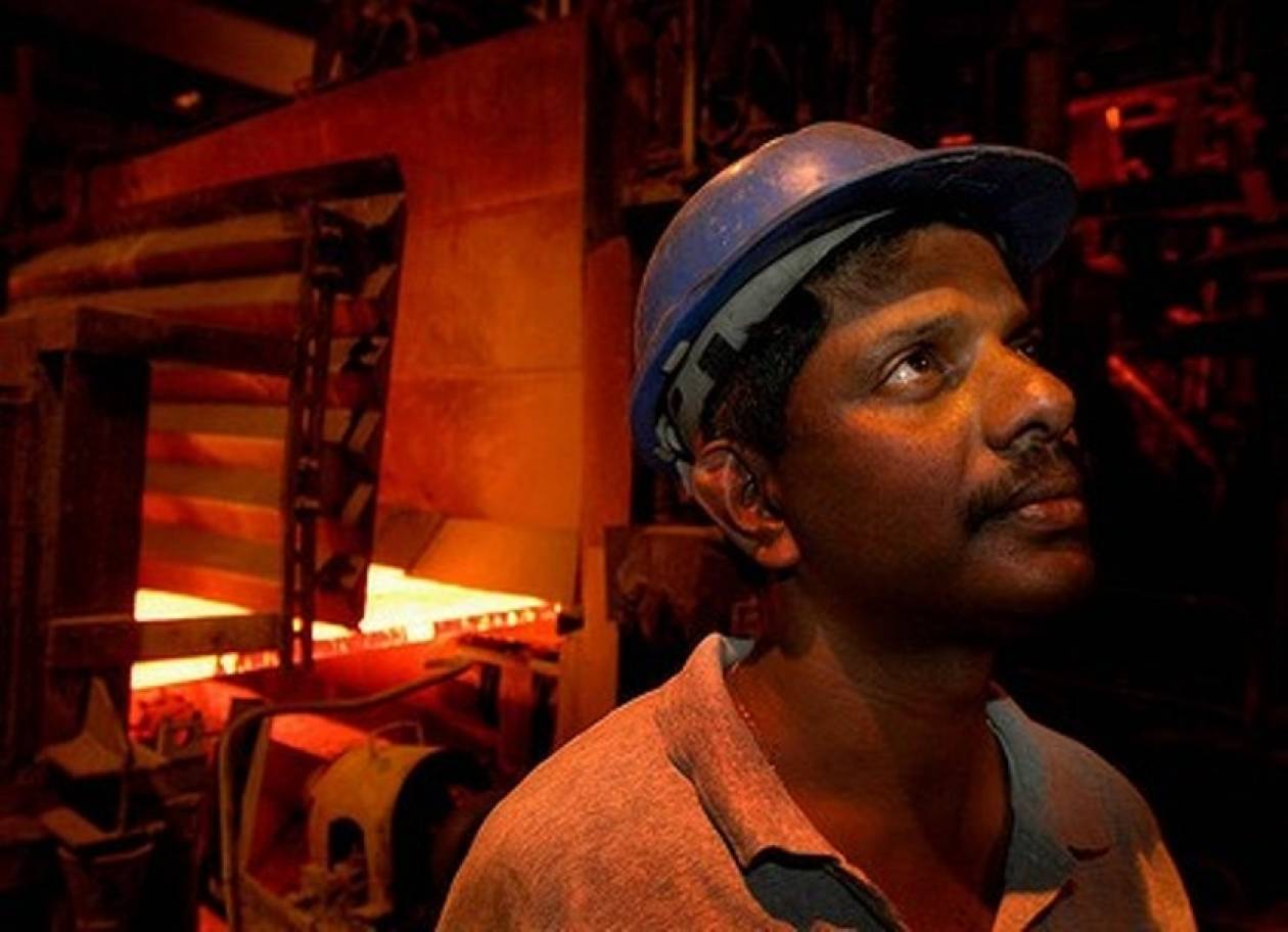 Νεκροί εργάτες σε χαλυβουργείο της Ινδίας
