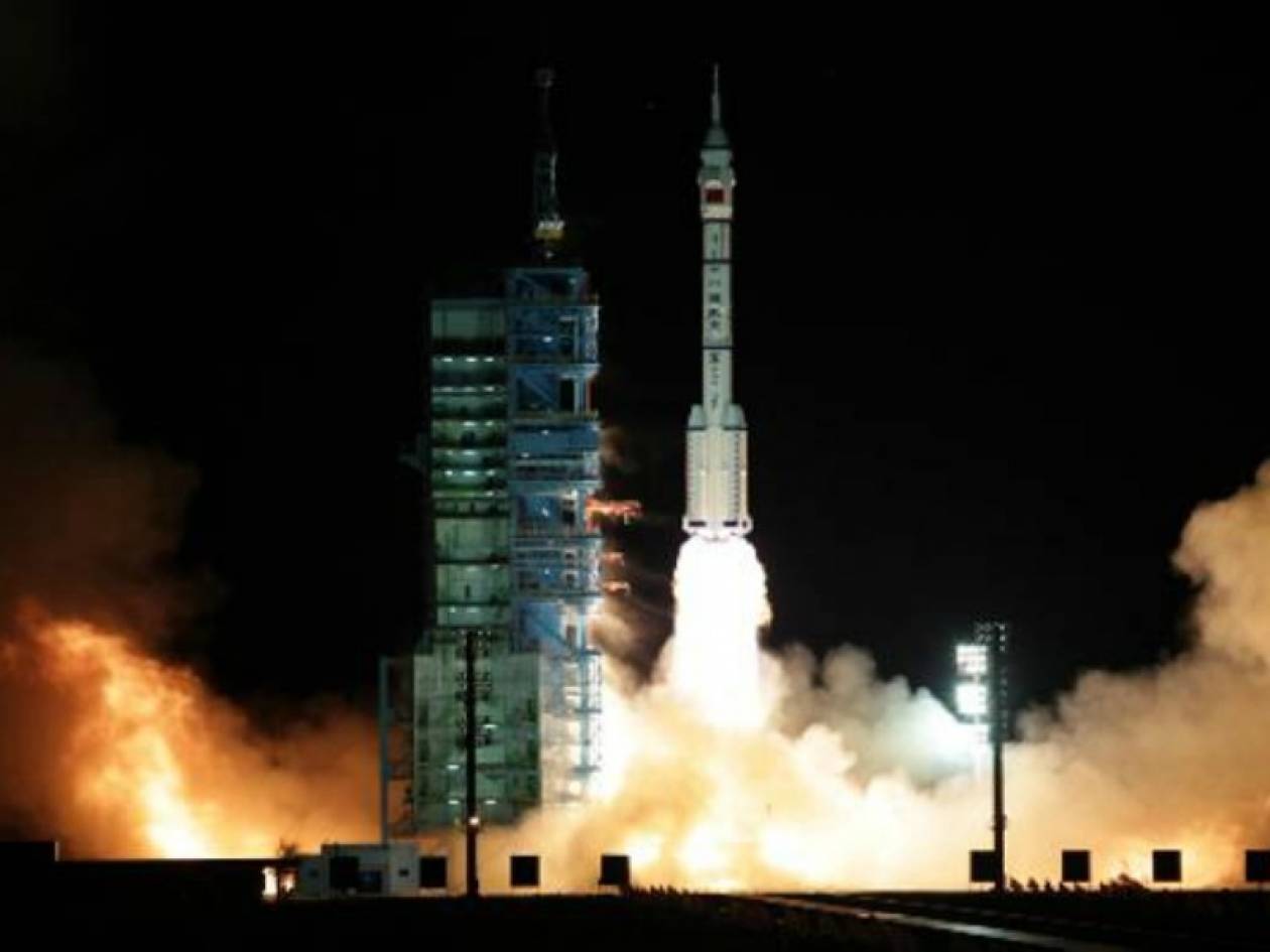 Το Πεκίνο στέλνει την πρώτη Κινέζα στο διάστημα!