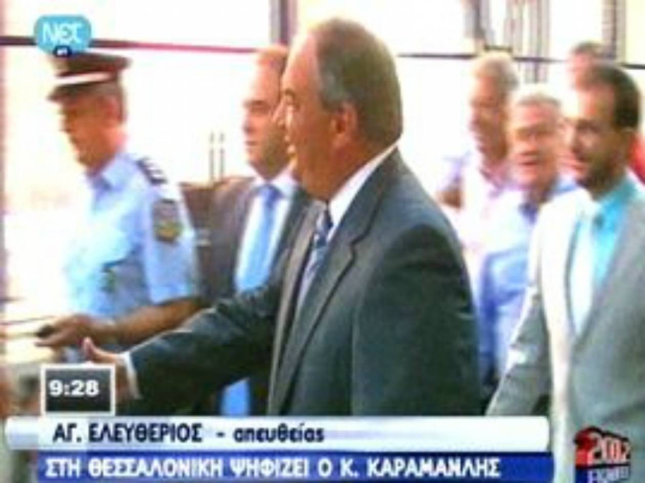 Βουλευτικές εκλογές 2012: Ψήφισε ο Κώστας Καραμανλής (vid)