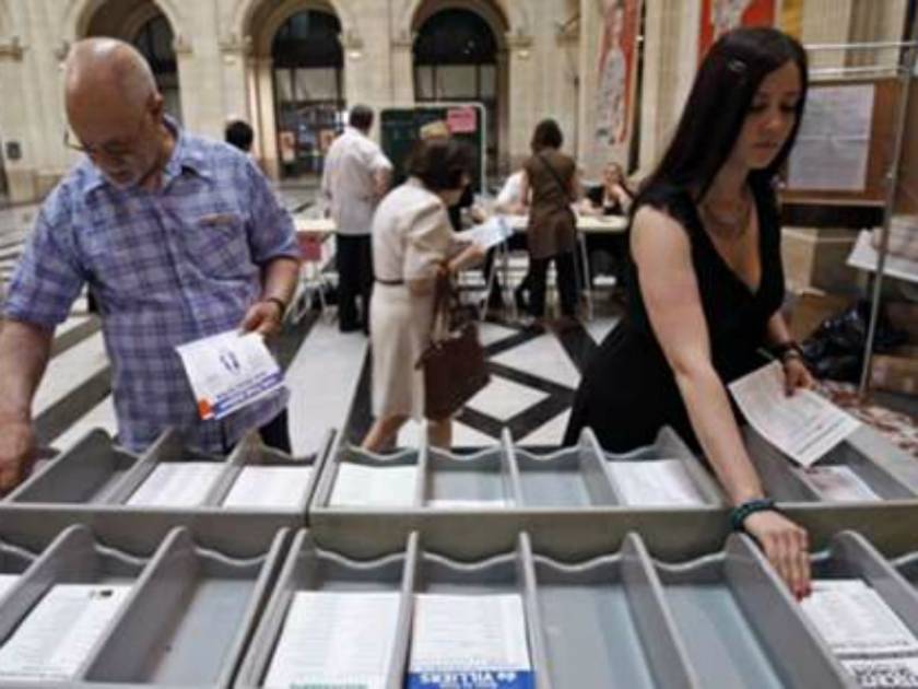 Γαλλία: Άνοιξαν οι κάλπες για τον δεύτερο γύρο των βουλευτικών εκλογών