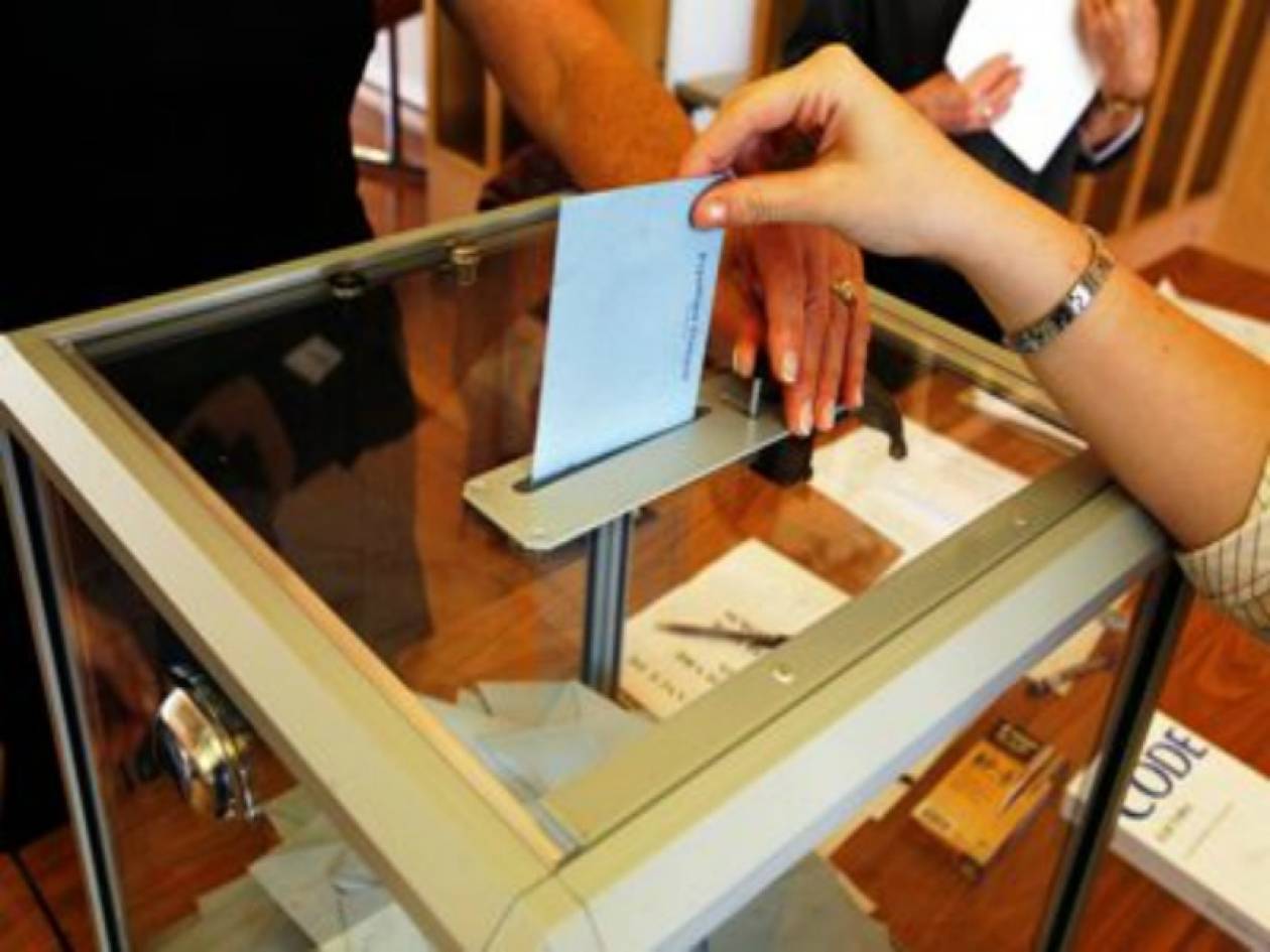 Eκλογές 2012 - Γαλλία: Χαμηλή προσέλευση των ψηφοφόφων