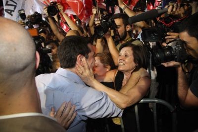 Εκλογές 2012: Ο Α. Τσίπρας στα Προπύλαια (φωτο) 