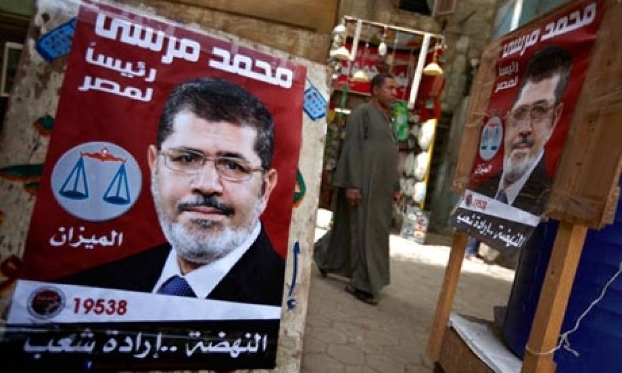 Αίγυπτος: H πλευρά του Αχμέντ Σαφίκ δεν παραδέχεται τη νίκη του Μόρσι