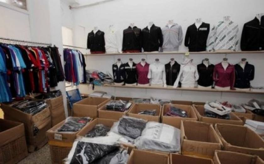 Θεσσαλονίκη: Εντοπίστηκε μεγάλη ποσότητα ρούχων «μαϊμού»