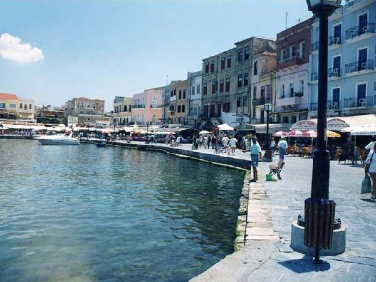 Συνέλαβαν… «κράχτες» στο παλιό λιμάνι Χανίων
