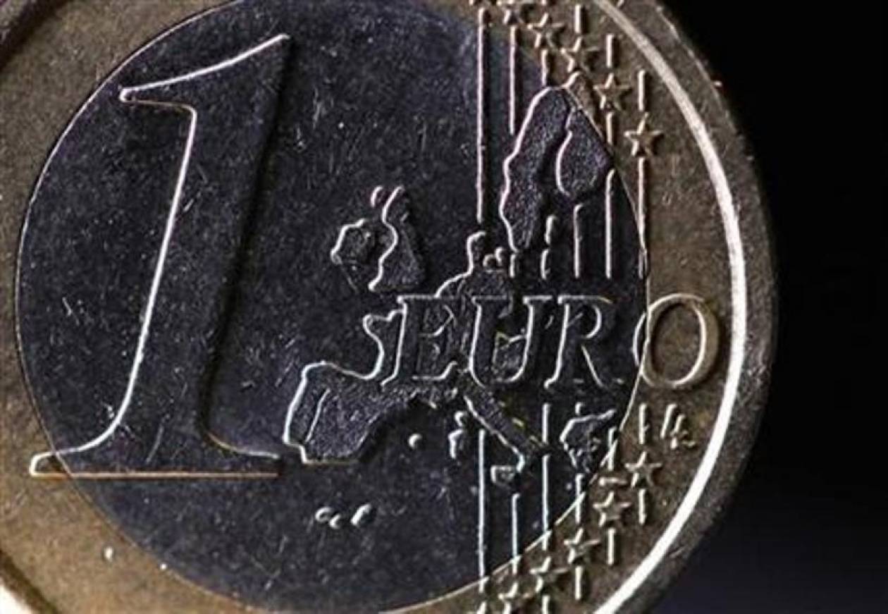 Άνοδος στην ισοτιμία του ευρώ
