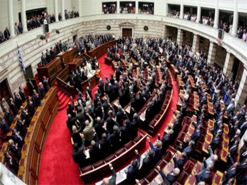 Χρυσή Αυγή: Δεν εκλέγεται αντιπρόεδρος της Βουλής ο Ζησιμόπουλος