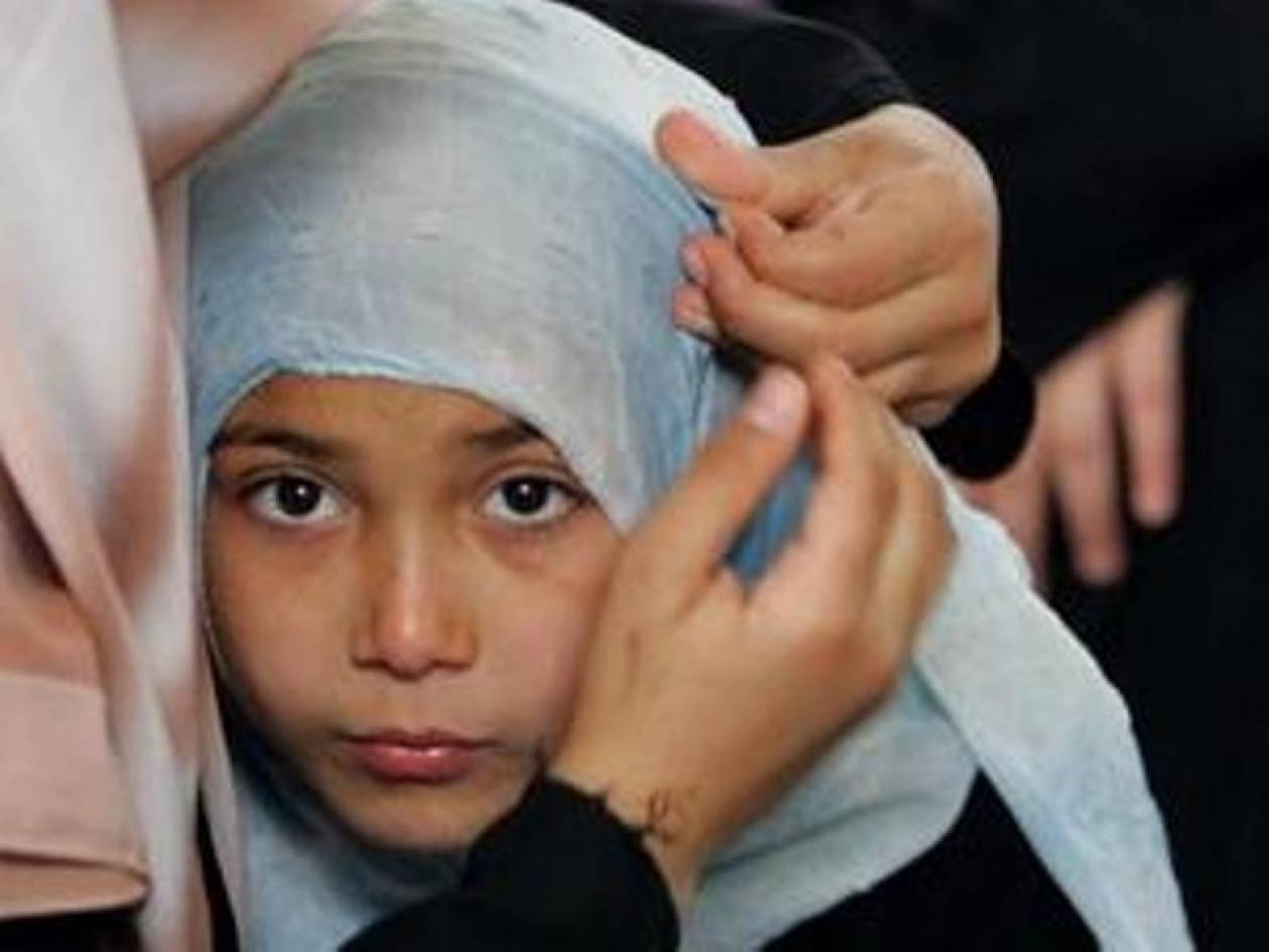 Καμπάνια κατά της μαντήλας στα μικρά κορίτσια