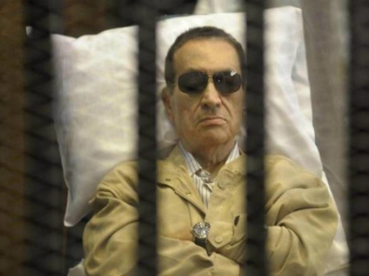 Από το νοσοκομείο πίσω στη φυλακή ο Μουμπάρακ