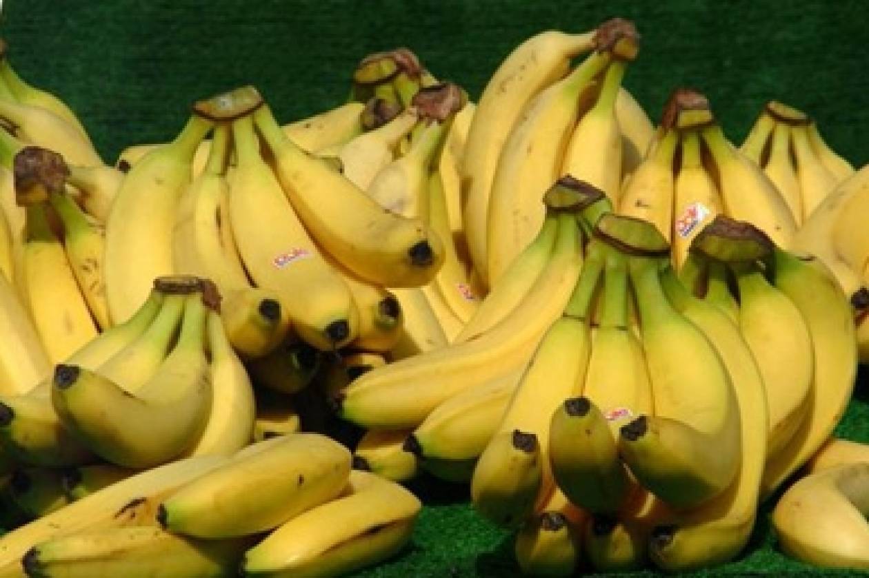 Άνεργοι θα μοιραστούν 15 τόνους μπανάνας
