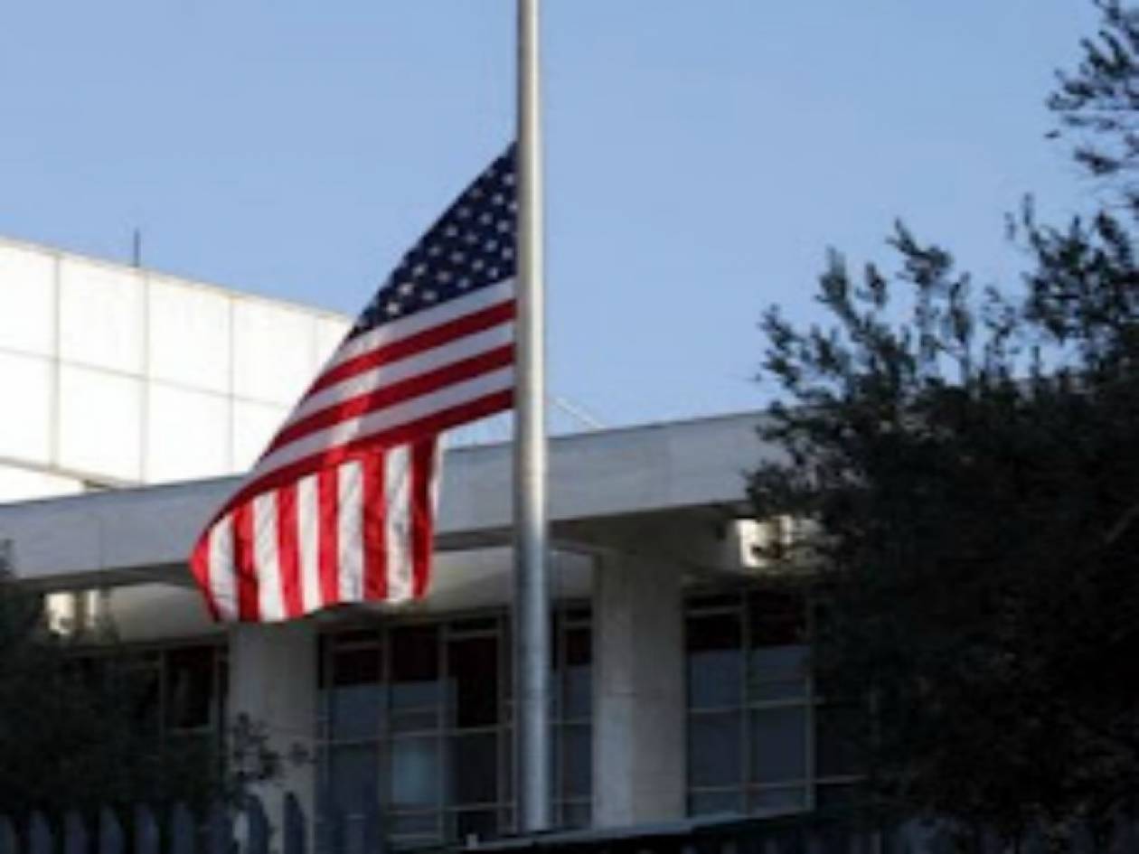 ΗΠΑ: Εξι μέρες πένθος για τα θύματα από το μακελειό στο Ντένβερ