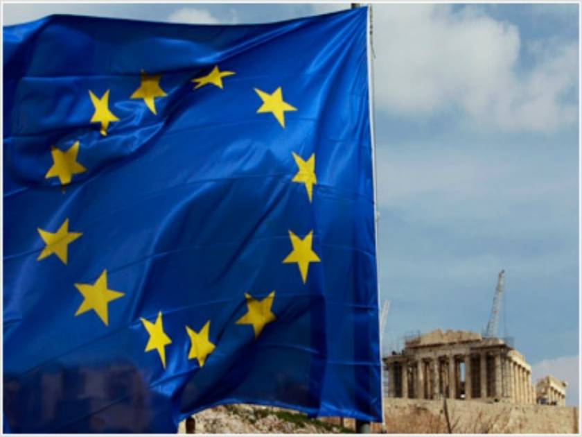 Γερμανία: «Θα πρέπει να κρατήσουμε την Ελλάδα στην Ευρωζώνη»