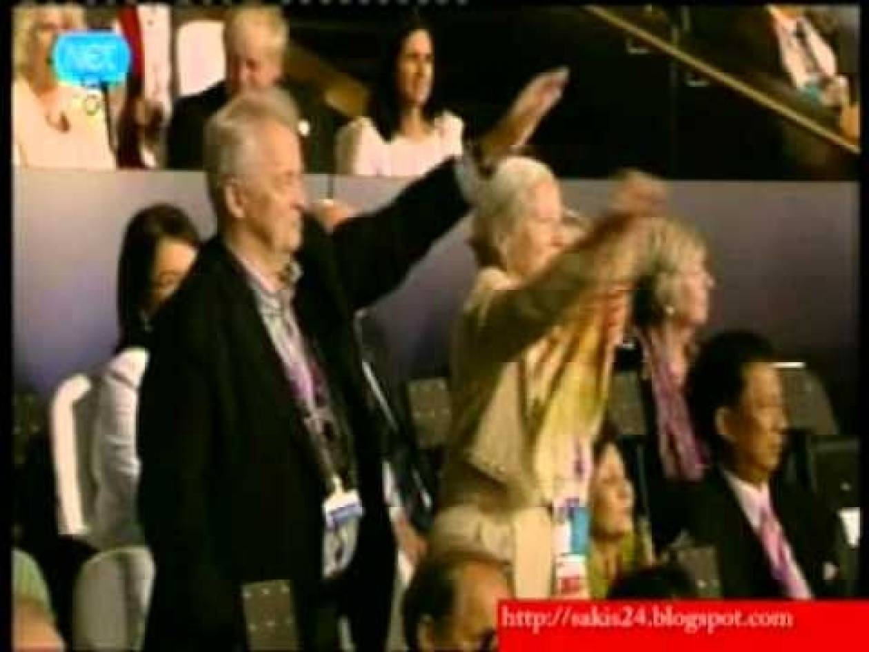 Ολυμπιακοί Αγώνες 2012: Χαιρέτησε ναζιστικά τους αθλητές (vid)