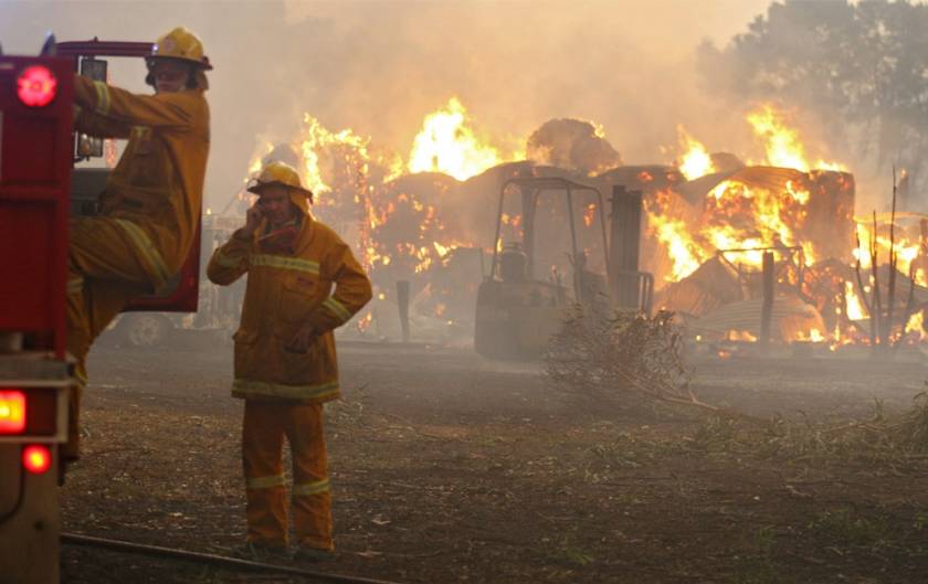 ΤΩΡΑ: Πυρκαγιές σε Ρέθυμνο, Αρκαδία και Κορινθία