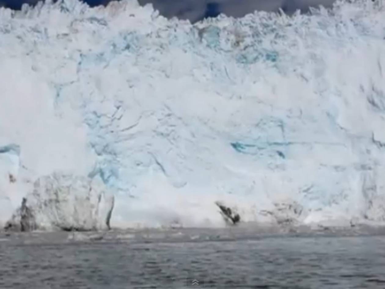 Απίστευτο βίντεο: Τσουνάμι από πάγο!