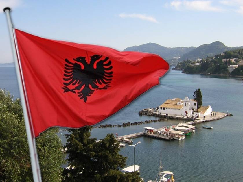 Σκηνικό Iμίων στήνουν οι Αλβανοί στην Κέρκυρα (video)