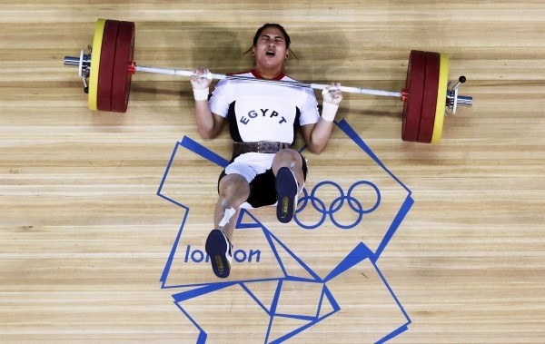 Ολυμπιακοί Αγώνες 2012: Την πλάκωσε η μπάρα!