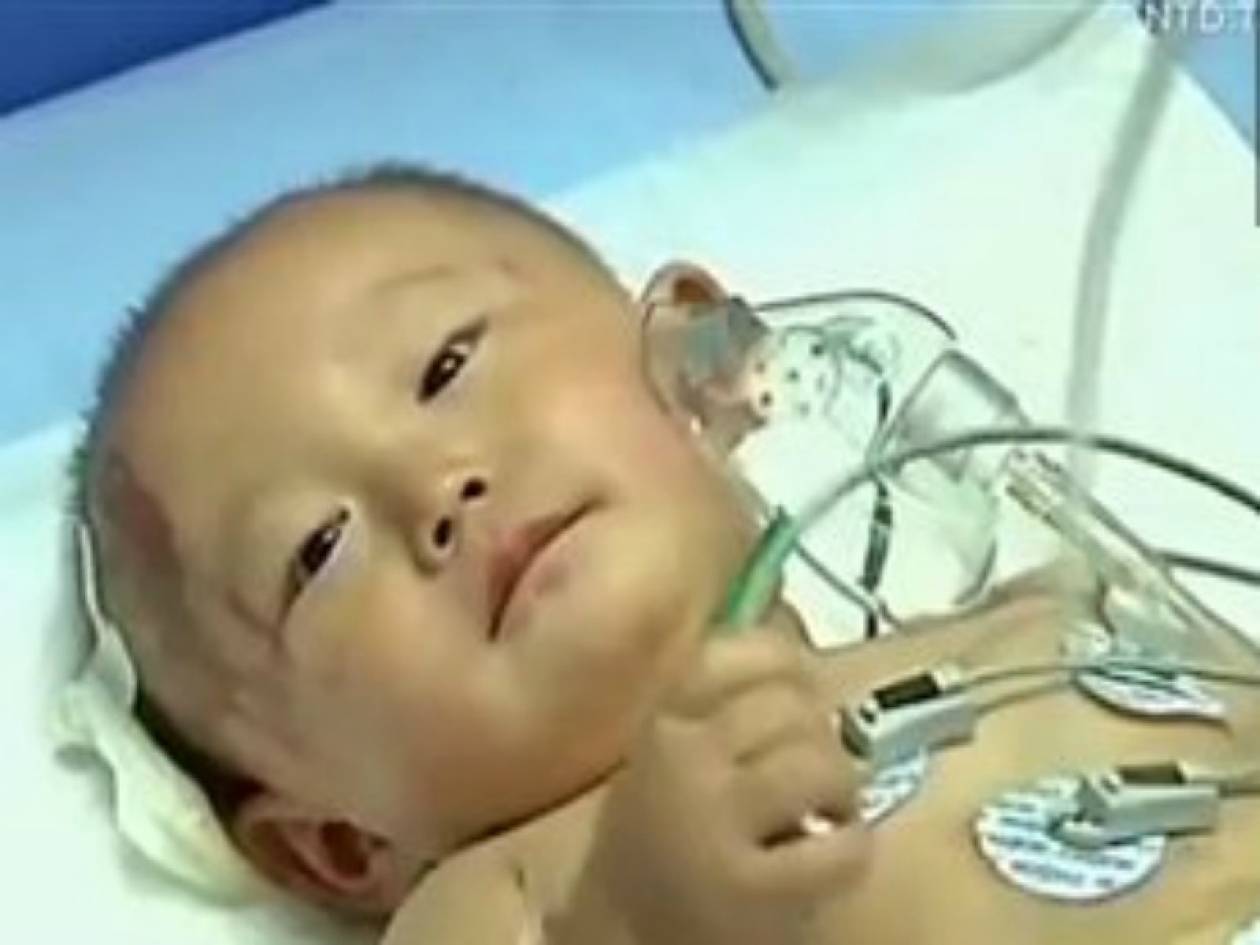 Βίντεο: Έσωσαν κοριτσάκι που παγιδεύτηκε σε φρεάτιο 10 μέτρων