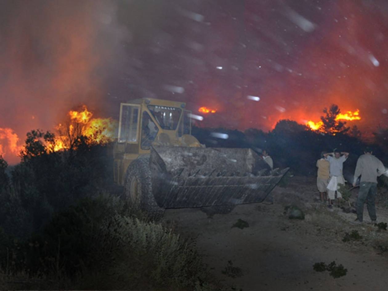 Αχτίδες αισιοδοξίας στην Χίο – Μαίνονται πυρκαγιές σε όλη τη χώρα
