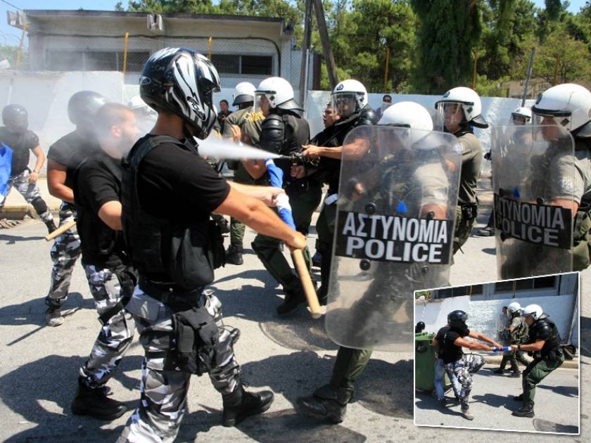 Κόρινθος: Επεισόδια Χρυσής Αυγής-αστυνομικών για τους λαθρομετανάστες