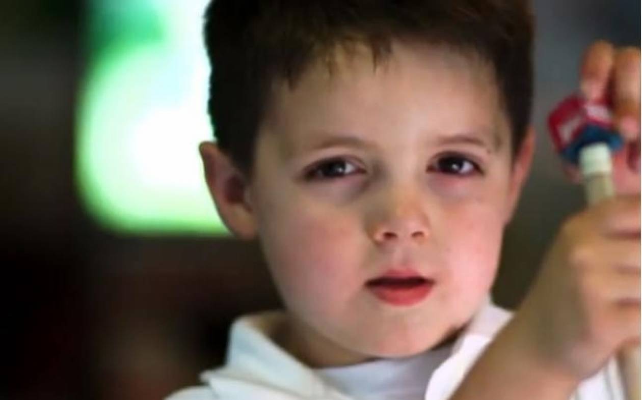 Βίντεο: Πεντάχρονος μπιλιαρδόρος!