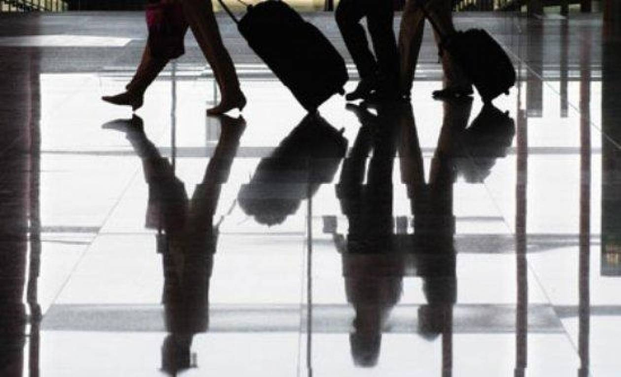 ΕΛΣΤΑΤ: Σε ύφεση ο κλάδος των ταξιδιωτικών πρακτορείων