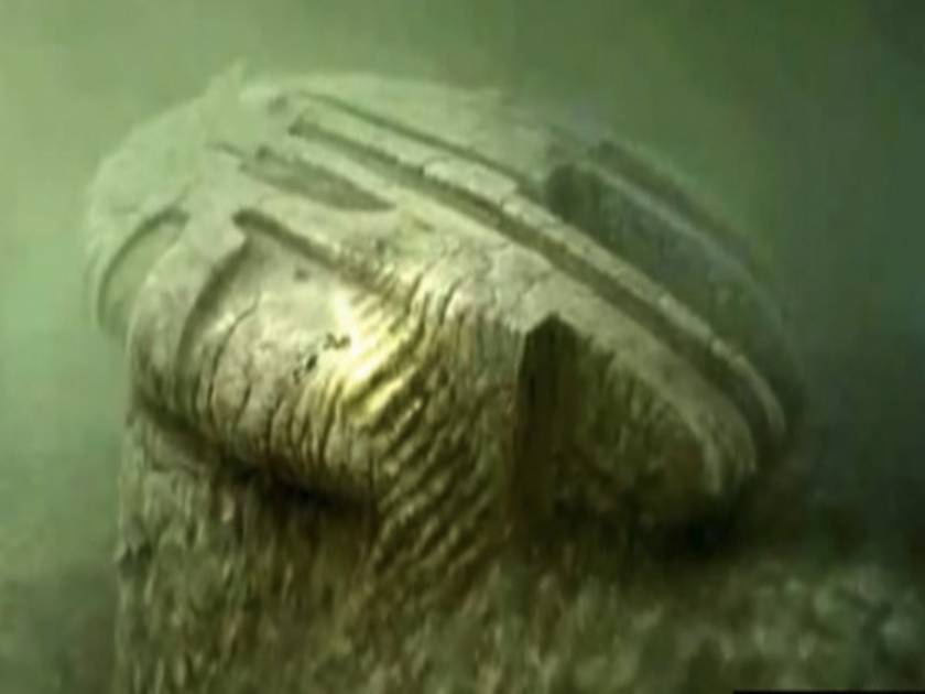Βίντεο: Μυστήριο στον βυθό - Εξωγήινο σκάφος ή μυστικό όπλο των Ναζί;