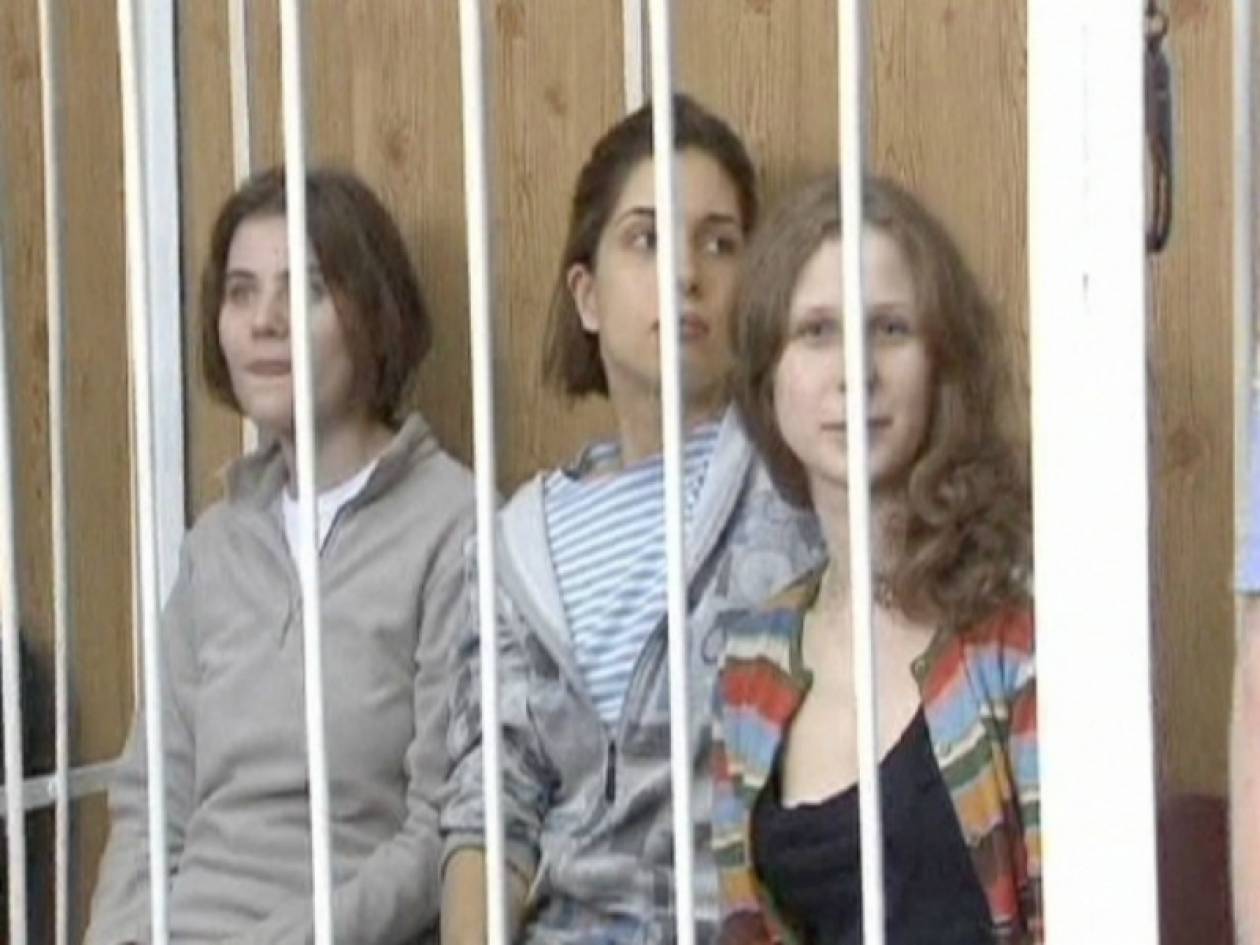 Μεντβέντεφ: Σκληρή η ποινή των Pussy Riot