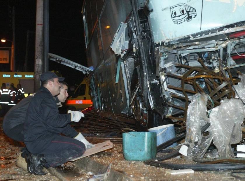 Θεσσαλονίκη: Ανετράπη πούλμαν-4 νεκροί και 23 τραυματίες ο απολογισμός