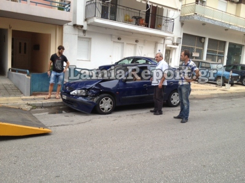 Μεθυσμένος οδηγός σκόρπισε τον πανικό στη Λαμία (pics)