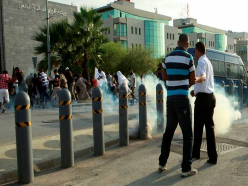 Διαδηλωτές εισέβαλαν στην πρεσβεία των ΗΠΑ στην Τύνιδα